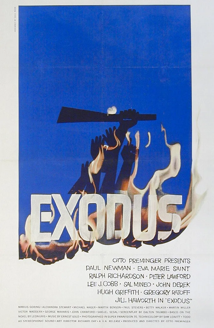 Affiche de "Exodus" conçue par Saul Bass, avec des mains tenant un fusil sur fond bleu et des flammes en bas.